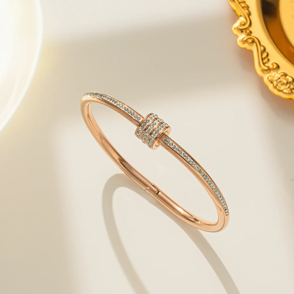 NINA BANGLE ROSEGOLD PRE-ORDER 8-12